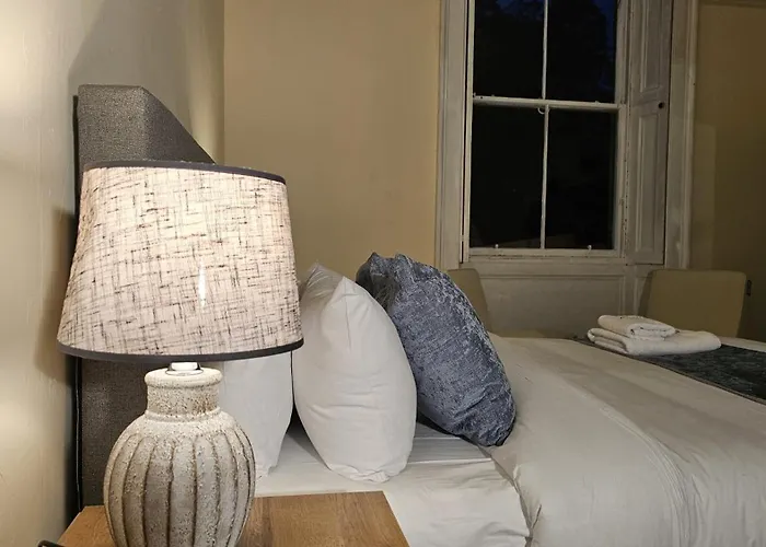 The Kew Guest house *