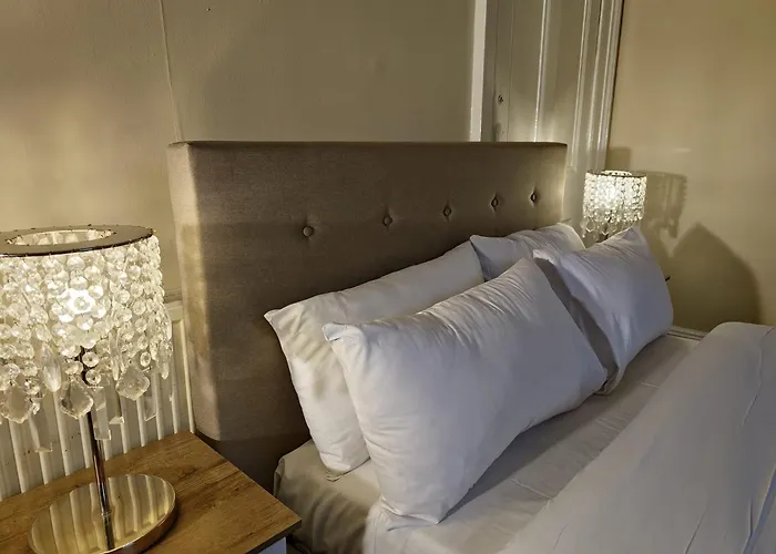 The Kew Guest house *