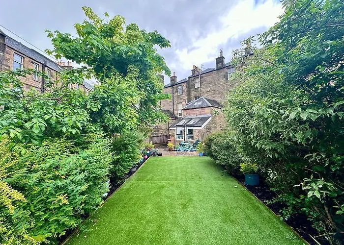Stylish Murrayfield Sanctuary Apartment