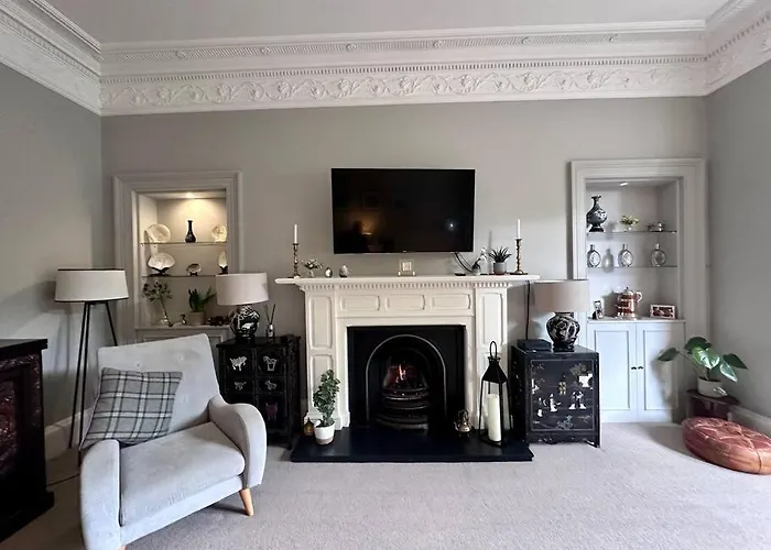 Stylish Murrayfield Sanctuary Edinburgh