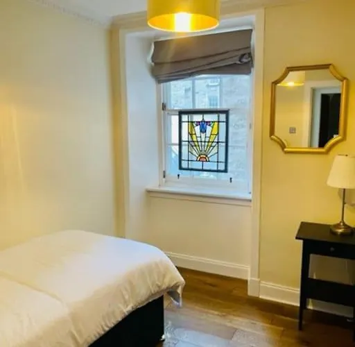 Stunning Royal Mile 2 Bedroom Appartamento Edimburgo