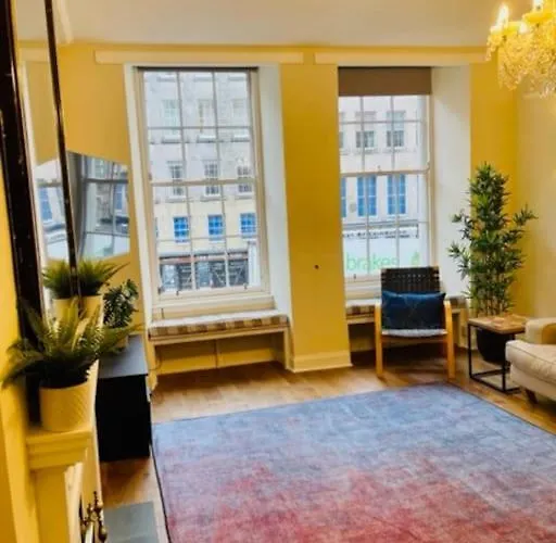 Appartamento Stunning Royal Mile 2 Bedroom Edimburgo