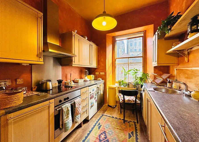1 Bed - 10 Min Walk To Castle * 爱丁堡