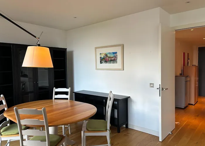 Executive Quartermile Near To Castle University With Park View