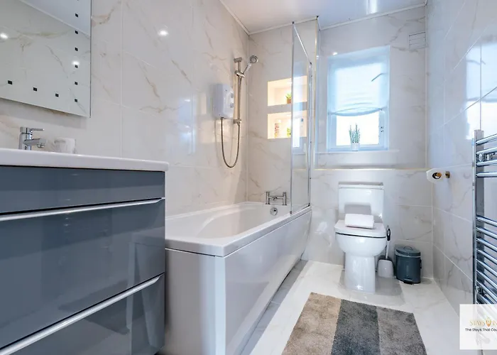 Fab Centre Flat
