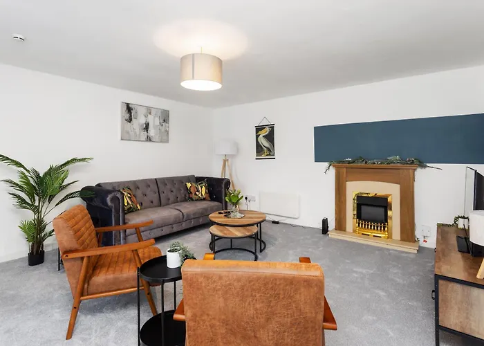 Stylish 3bed House Near Airport Apartmán