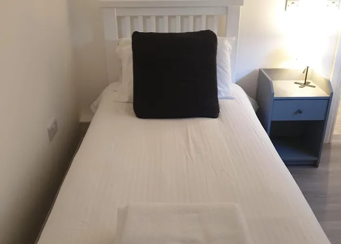 Victoria Park House بيت شباب إدنبرة