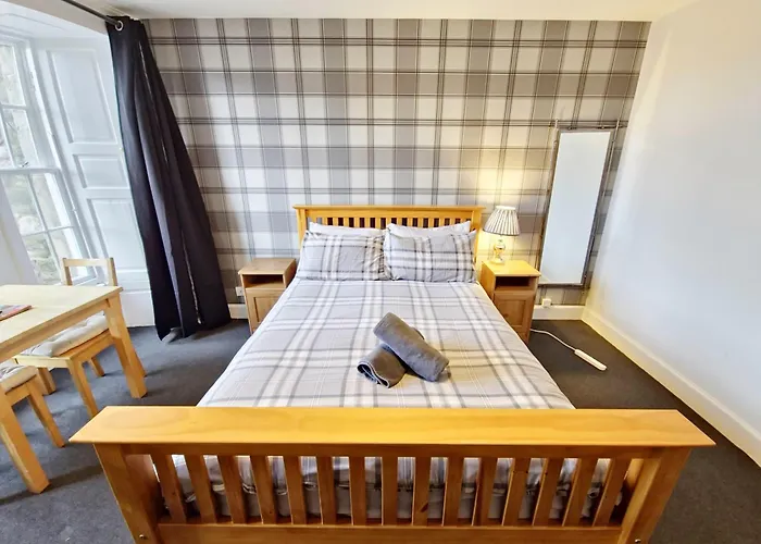 Backpackers - Over 18s Only *