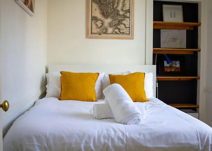 Artist Colony With Sauna And Private Garden, And Easy Walk To Centre * Edinburgh
