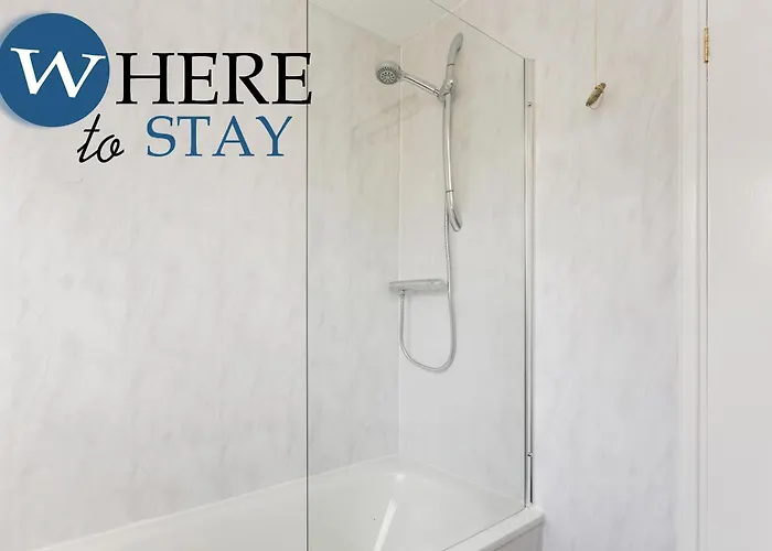 בית נופש Lovely 2 Bedroom House אדינבורו