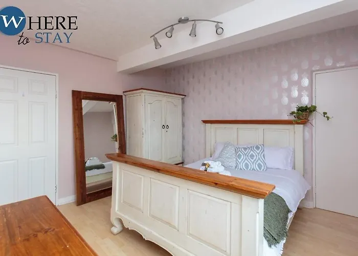 Lägenhet Stylish 3 Bedroom Apartment, Edinburg