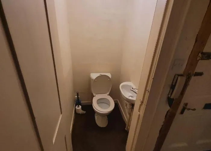 Apartment Centre *