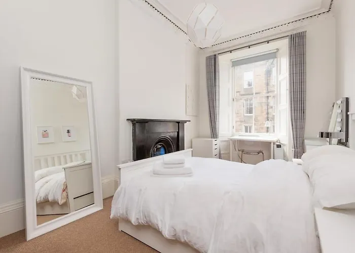 Spacious 3 Bed In Marchmont Lejlighed Edinburgh