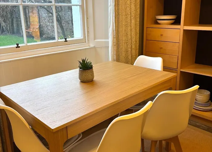 公寓 Spacious In 爱丁堡