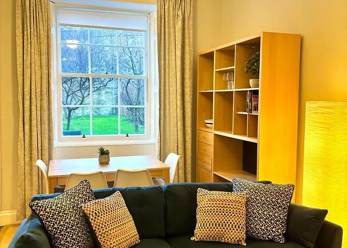 Spacious In 公寓