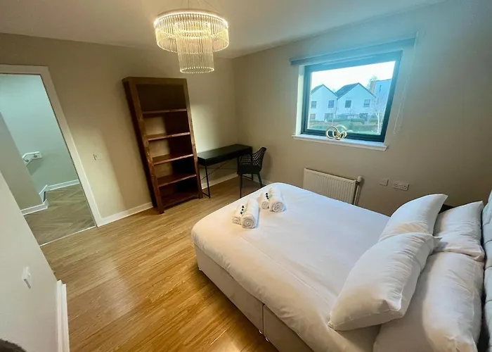 Apartment Luxury Spacious 4 Dbl Br House With Free Parking Edinburgh