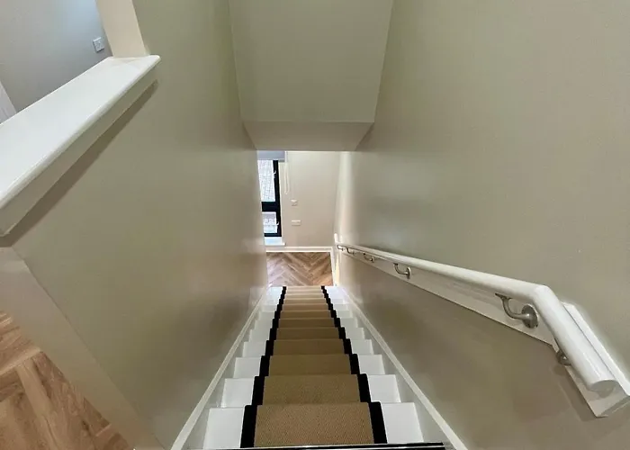 Luxury Spacious 4 Dbl Br House With Free Parking * Edinburgh