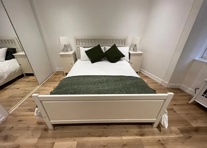 Stunning Refurbished Main Door Marchmont * Edinburgh