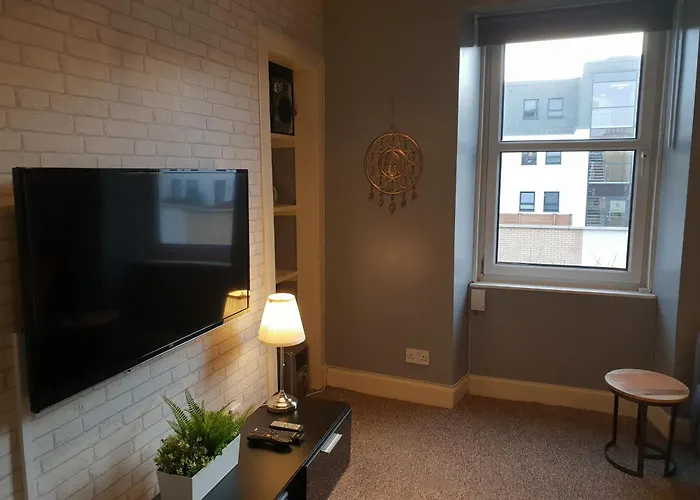 Apartment Modern Broughton - Walk To Centre And St Quarter *