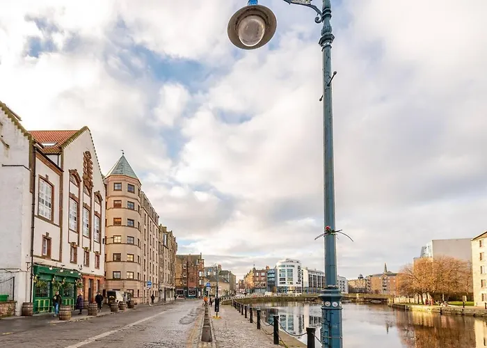 On The Shore Apartment *