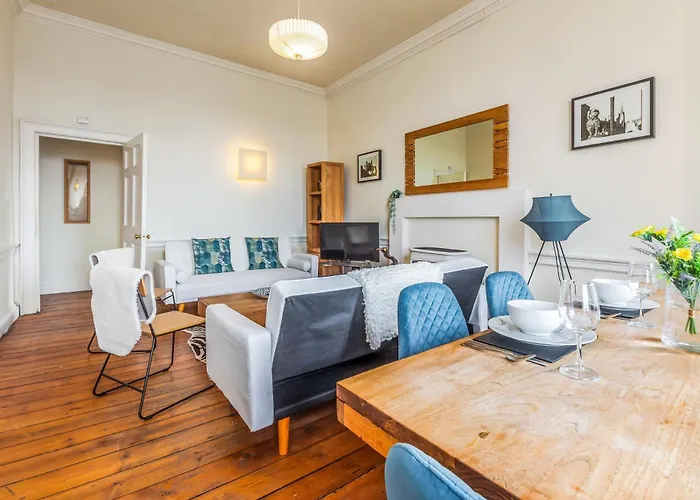 Lägenhet Large Super 3 Bed -princes Street, Parking Edinburg
