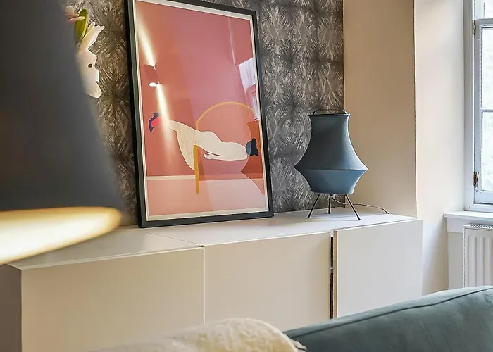 Beautiful Designer 2 Bed 2 Bath Old Town - Parking * Edynburg