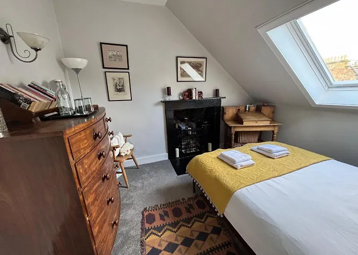 Stunning 2-bedroom Georgian Flat, Centre * 爱丁堡