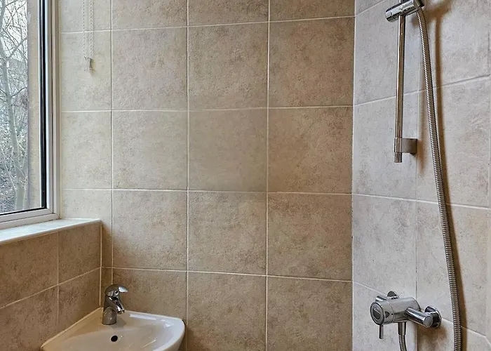 Canonmills Coorie * Edinburgh