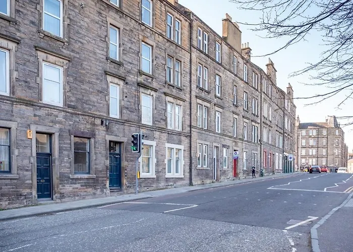 Daire Canonmills Coorie