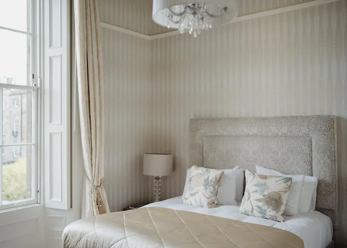 Prestigious Townhouse Close To Princes Street 公寓 爱丁堡
