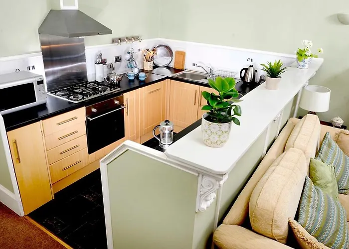 Elegant New Town Georgian Centre Flat Apartment *