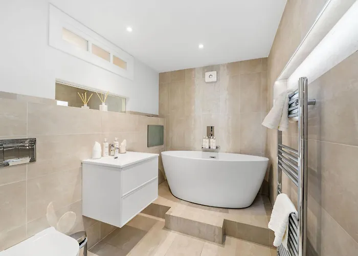 Righ - Luxury West End Artisan Apartament *