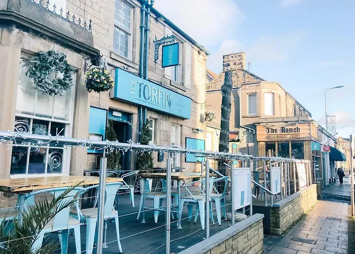 Chic Flat Close To Edinburgh, Airport, & Zoo Apartment *
