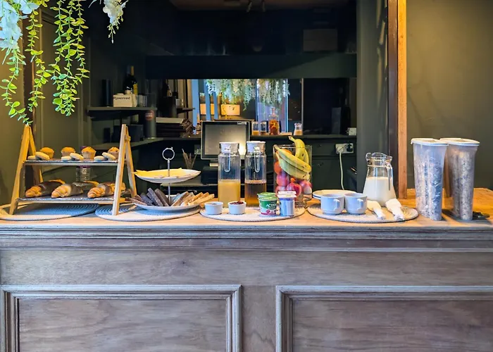 The Abbey Szálloda 3*