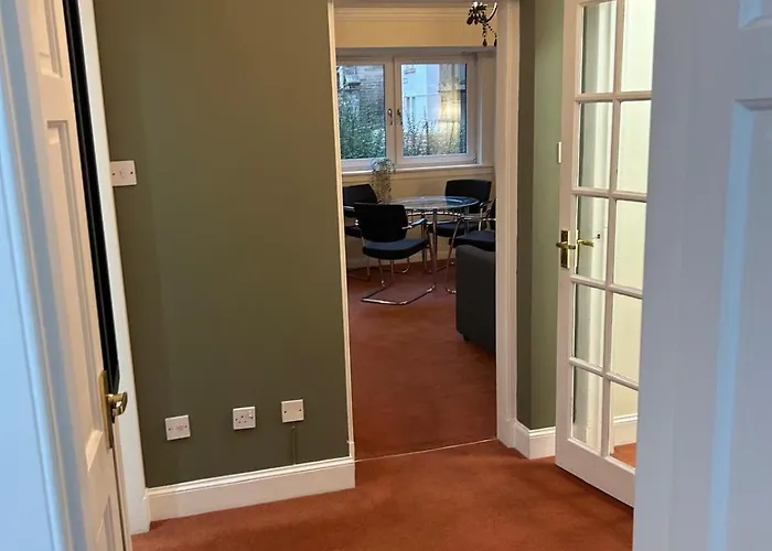 Anne House, Royal Mile *