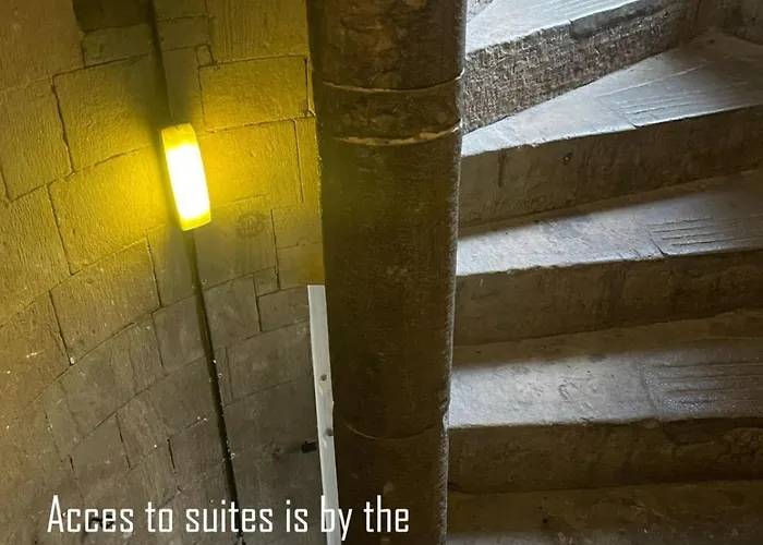 Royal Mile By The Castle Edimburgo