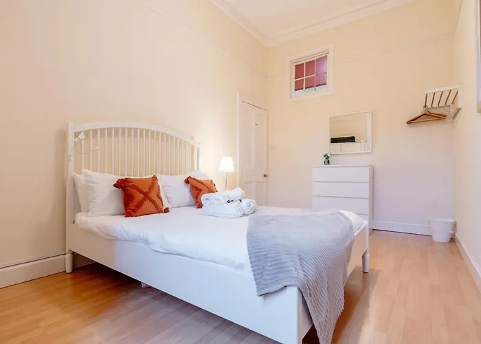 Delightful Ground Floor Newington Flat * Edimburgo