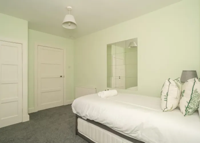 Holiday home Charming Family House In Rosewell - Pass The Keys Edinburgh