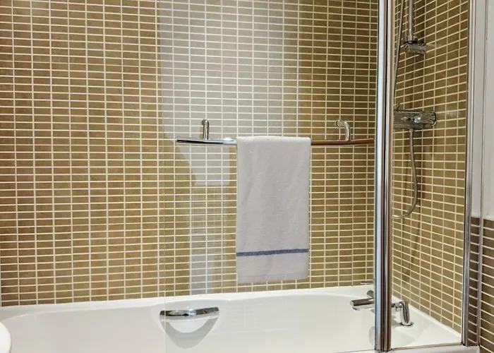 Apartment Modern Two Bedroom Edinburgh