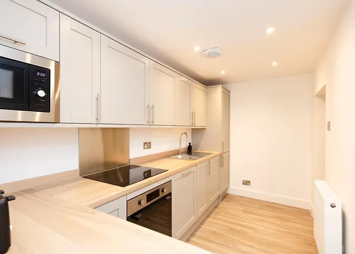 Joivy 3br Flat In Haymarket With Free Parking * Edimburgo