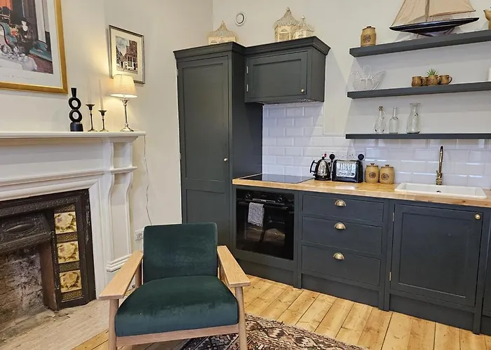 公寓 Two-bed In Vibrant Stockbridge, 爱丁堡