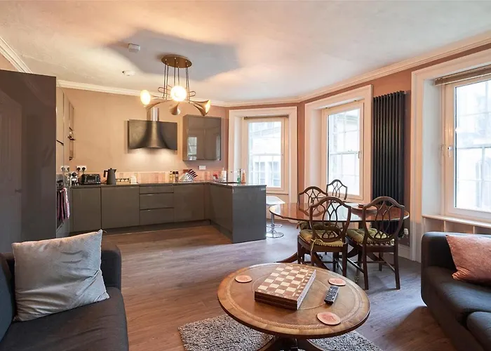 3 Bedroom - Historic Old Town Appartamento Edimburgo