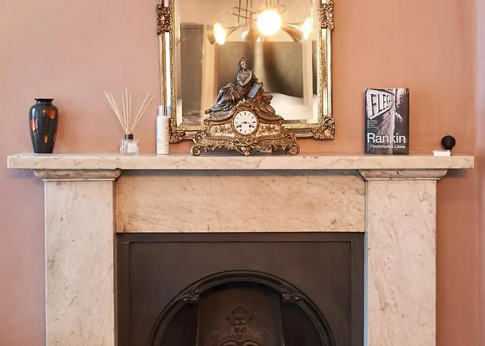 3 Bedroom - Historic Old Town Appartamento