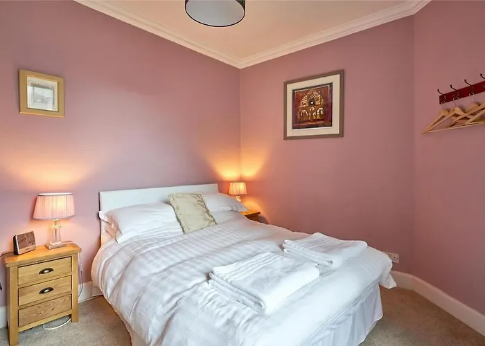 3 Bedroom - Historic Old Town Appartamento