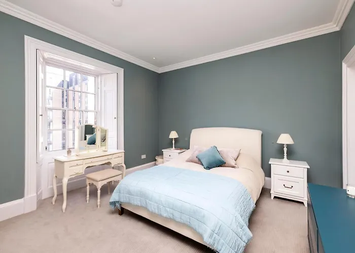 Melville Street Townhouse Апартаменты Эдинбург