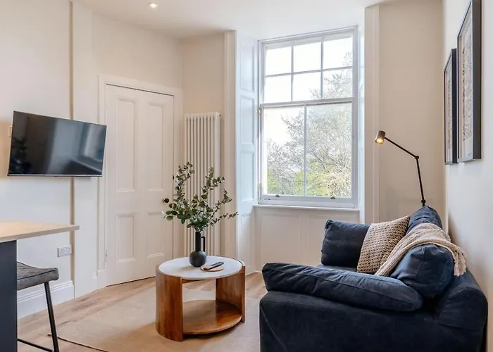 Bright & Elegant Portobello דירה