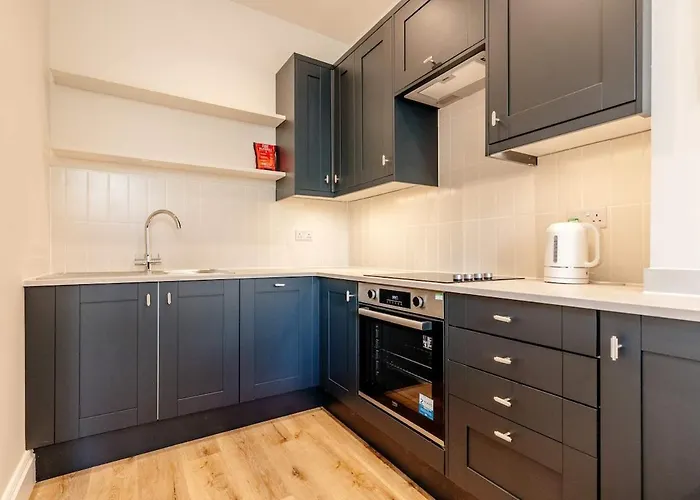 Bright & Elegant Portobello אדינבורו