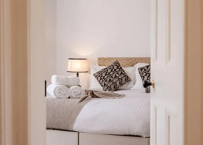 Bright & Elegant Portobello *