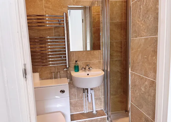 Allison House 16 Affittacamere 4*