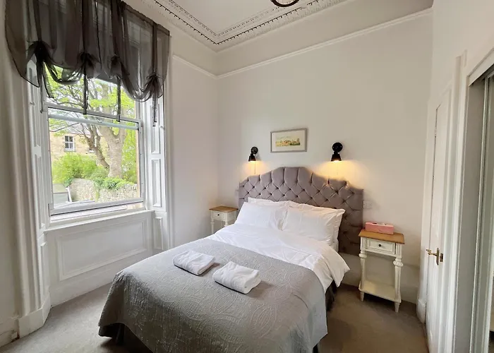 招待所 Allison House 16 4*